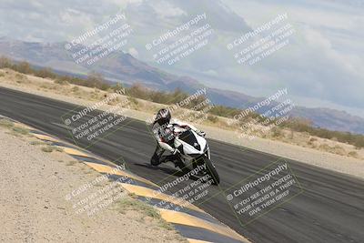 media/May-05-2025-Moto Forza (Mon) [[3c1838c5e5]]/2-B Group/Session 2 (Turn 7 Inside)/